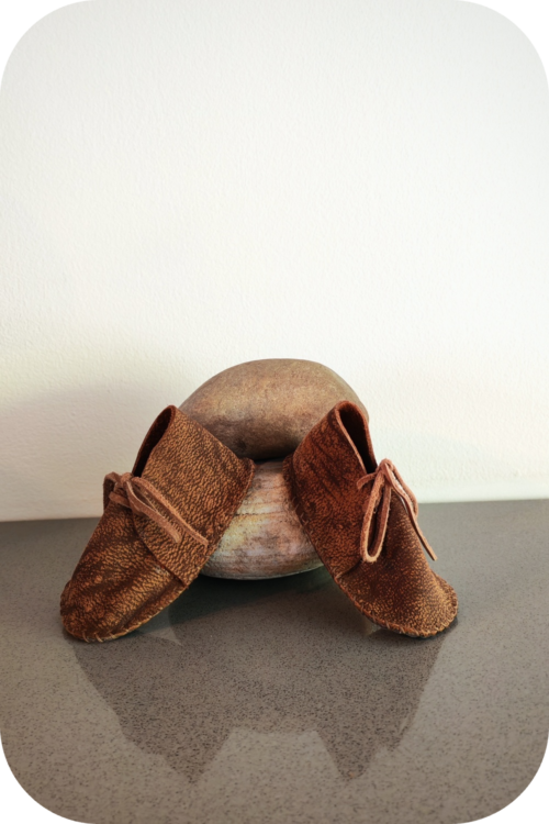 Bee Grounded Kids Leather Grounding Shoes