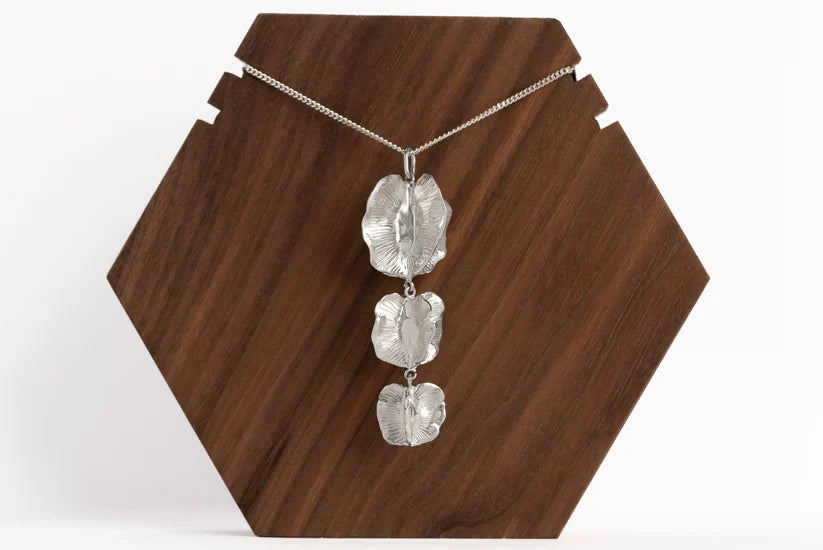 Bushwillow Three piece pendant - Platinum