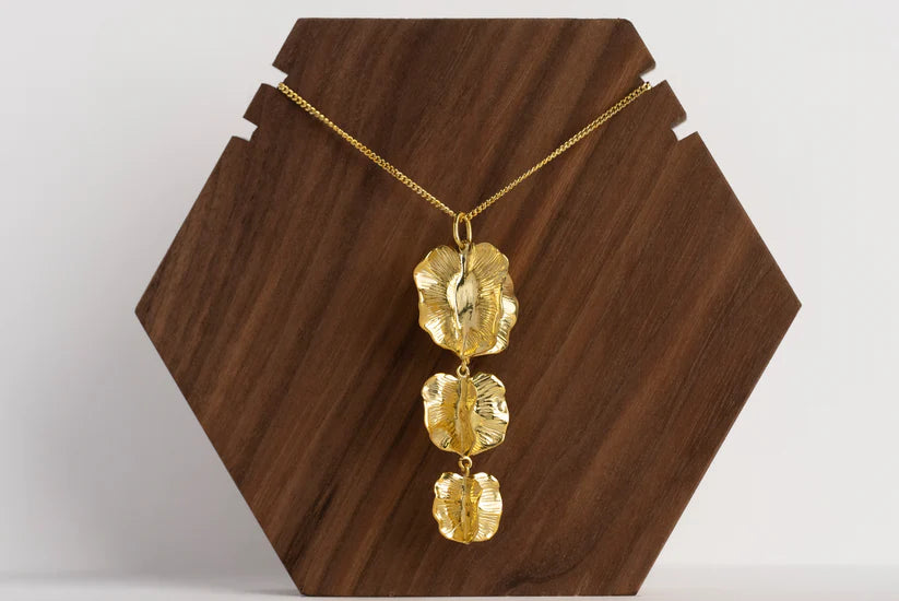 Bushwillow Three piece pendant - Gold