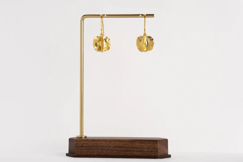 Small Bushwillow drop on hook - Gold