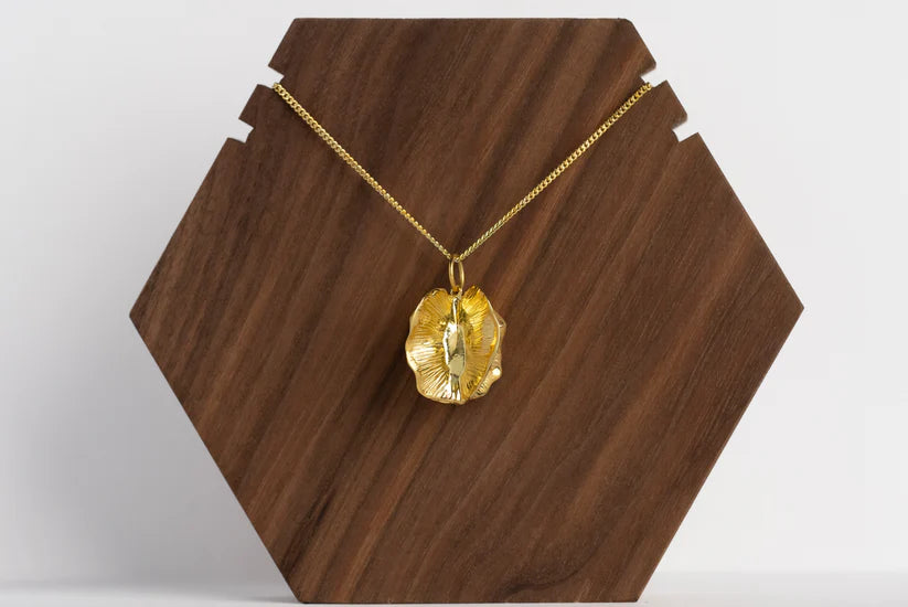 Large Bushwillow drop pendant - Gold