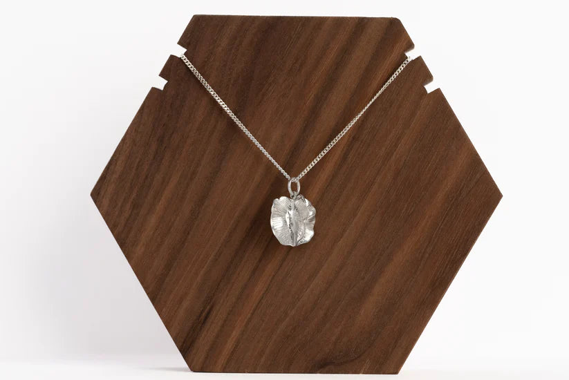 Medium Bushwillow pendant - Platinum
