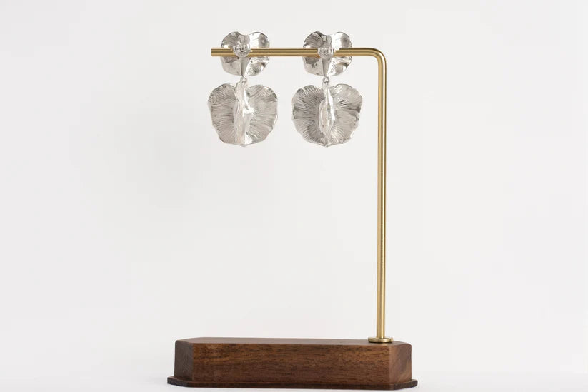 Bushwillow Duo stud with Large Bushwillow drop - Platinum